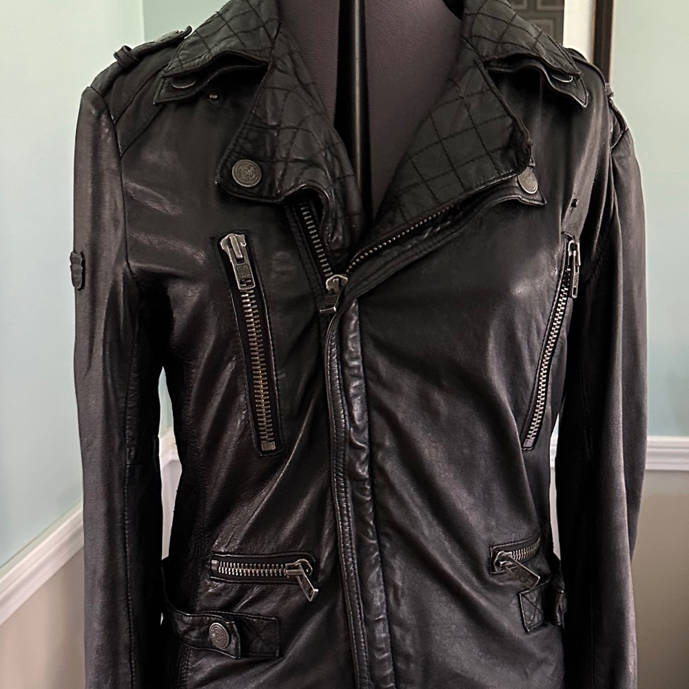 SuperDry, British Style Leather Biker Jacket size Large